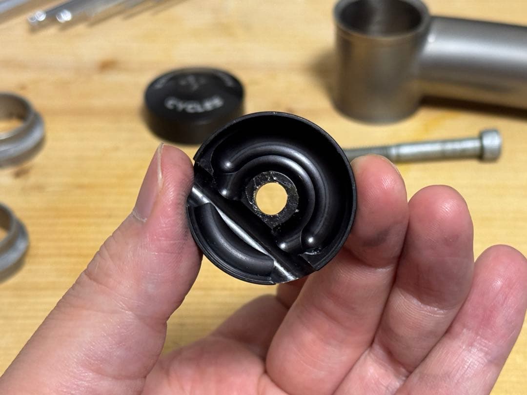 KENT ERIKSEN シートポスト 20mm セットバック