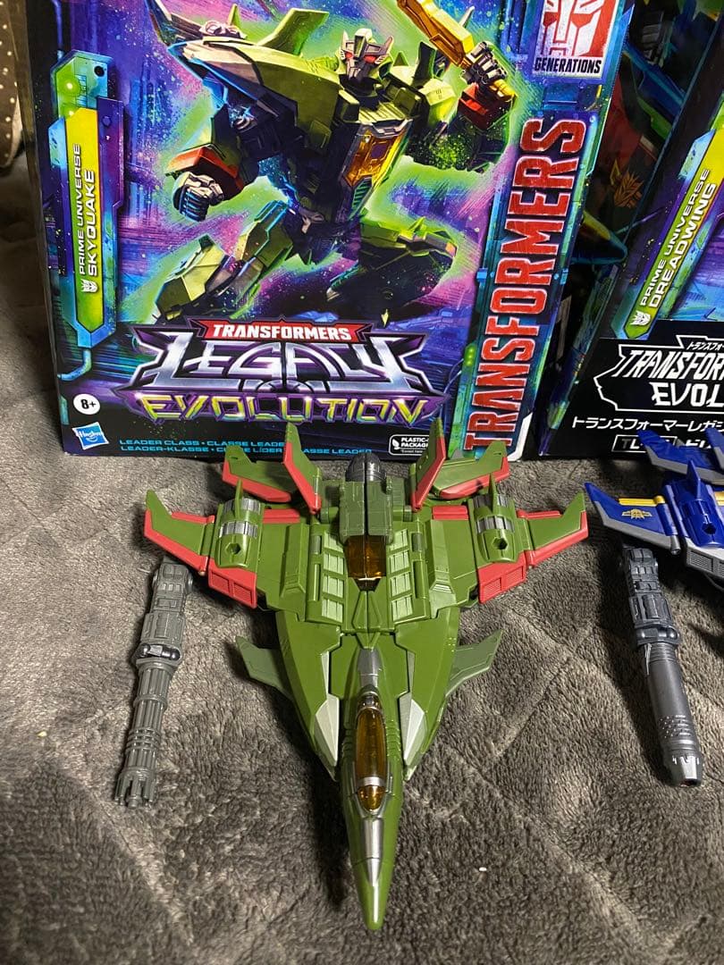 トランスフォーマー スカイクエイク ドレッドウイング レガシー