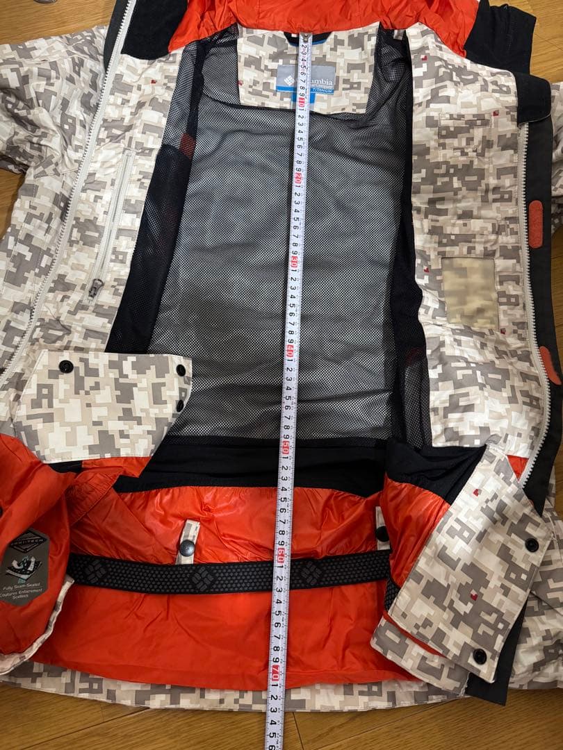 Columbia スノーボードウェアセット（カモフラージュ）