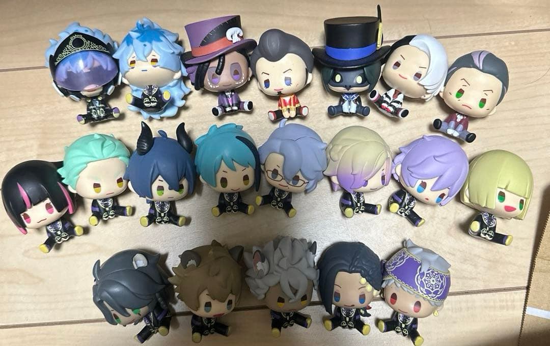 ツイステ　一番くじ　フィギュアセット