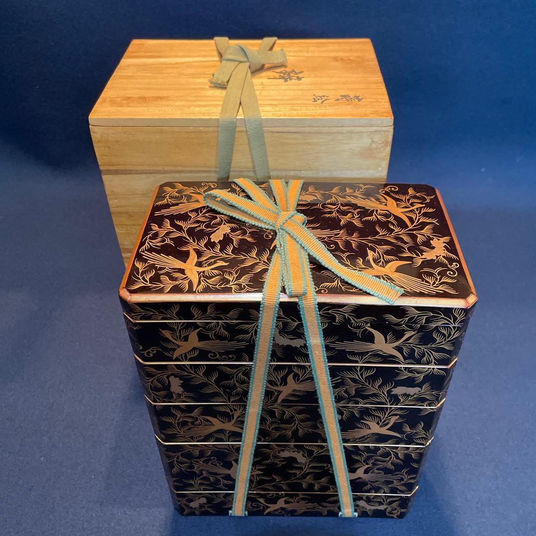 時代物「鳳凰に花唐草紋様 蒔絵」の『野弁当箱』共箱付　重箱　漆器