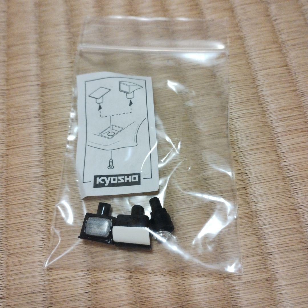 京商ミニッツ　ボディ　トヨタ トレノ AE86 ホワイト