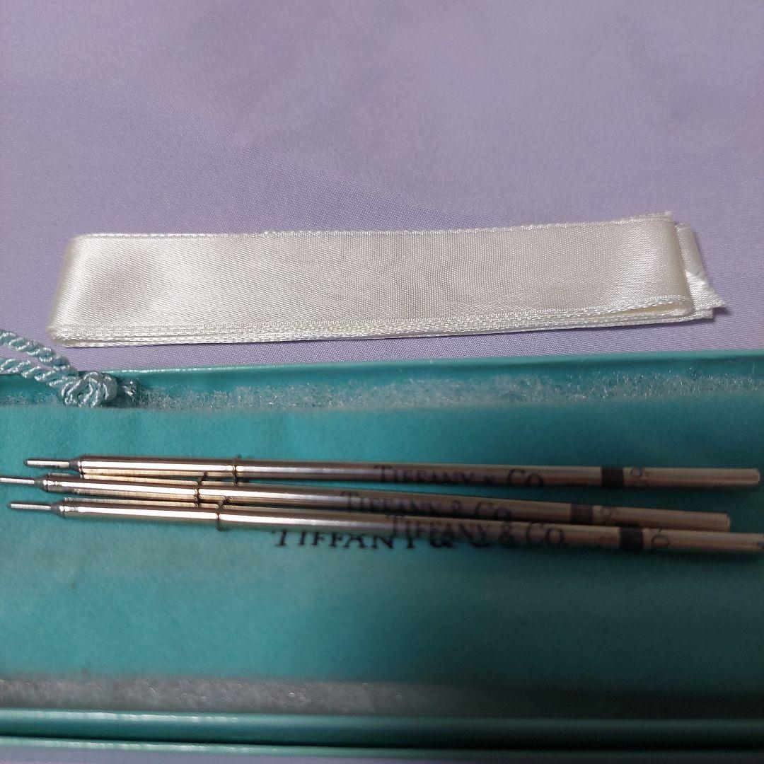 新品　未使用 ティファニーボールペンゴールドリボン　黒替芯3本つき　箱に汚れあり