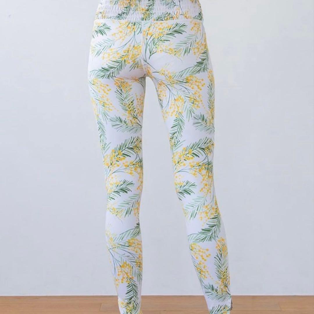 完売品　LAVA SUKALA ラバ　スカーラ レギンスXS 定価12800円