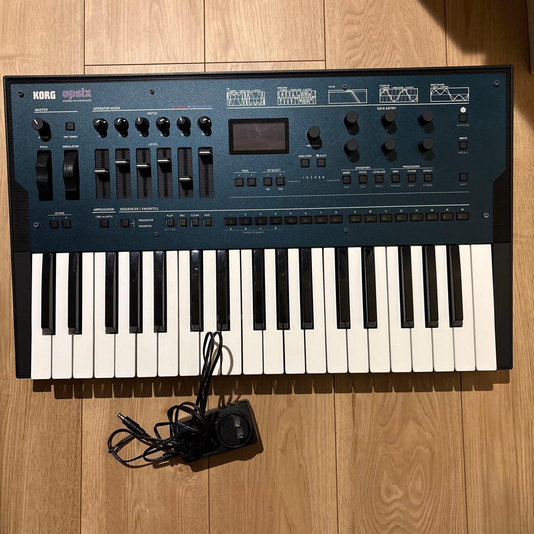 【美品】korg opsix mk1 純正ソフトケース付き