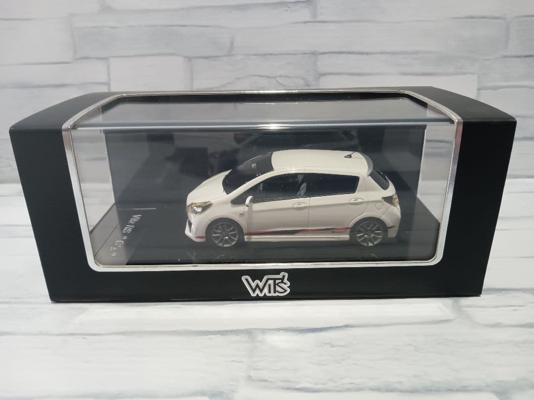 1/43 Wits　トヨタ　ヴィッツRS G`s ミニカー　ホワイト