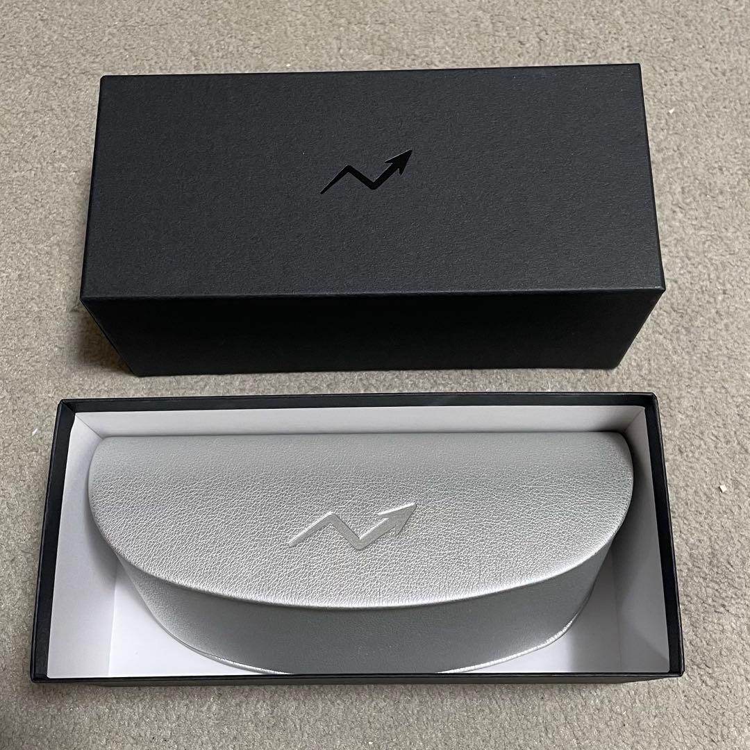 椎名林檎【景気の回復　ライブグッズ】　猫目グラス