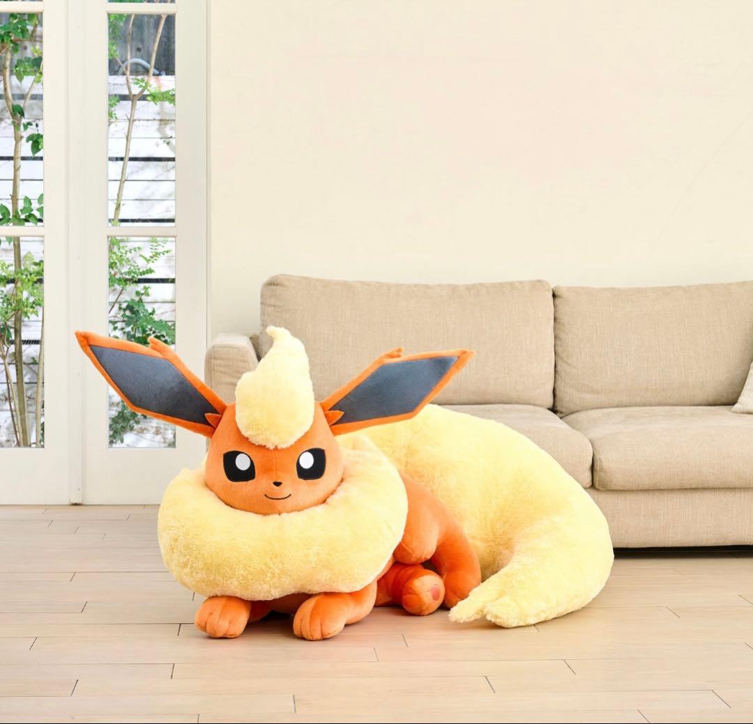 新品未開封 等身大 ブースター ぬいぐるみ 寝そべり