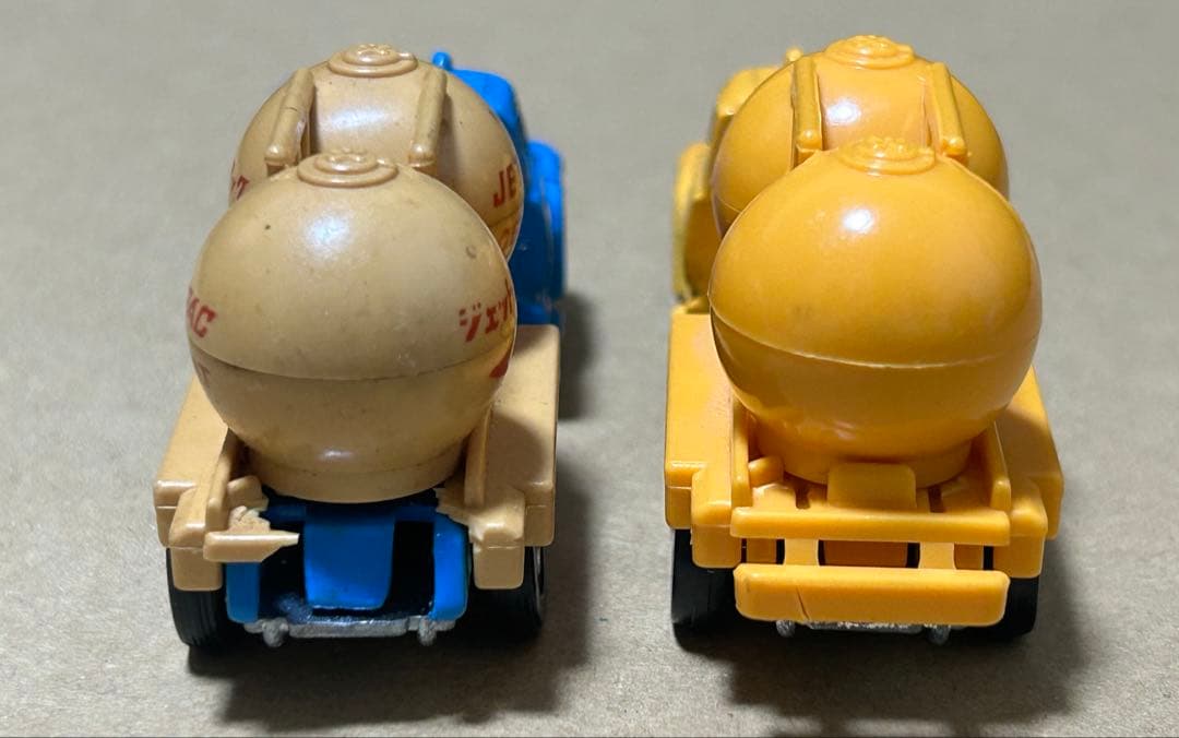 トミカ ニッサン ディーゼル ジェットパック 2台 Pocket Cars