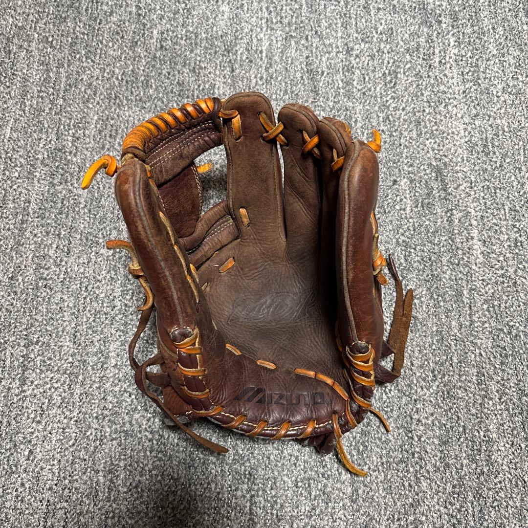 ミズノ　内野用グローブ