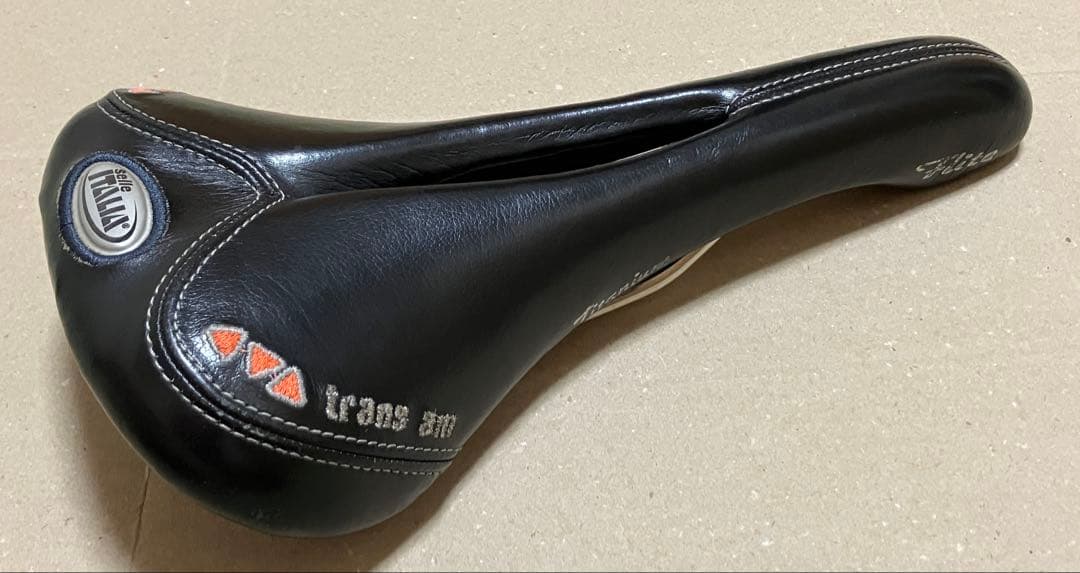 サドル　セライタリア　フライト　トランザム　trans am