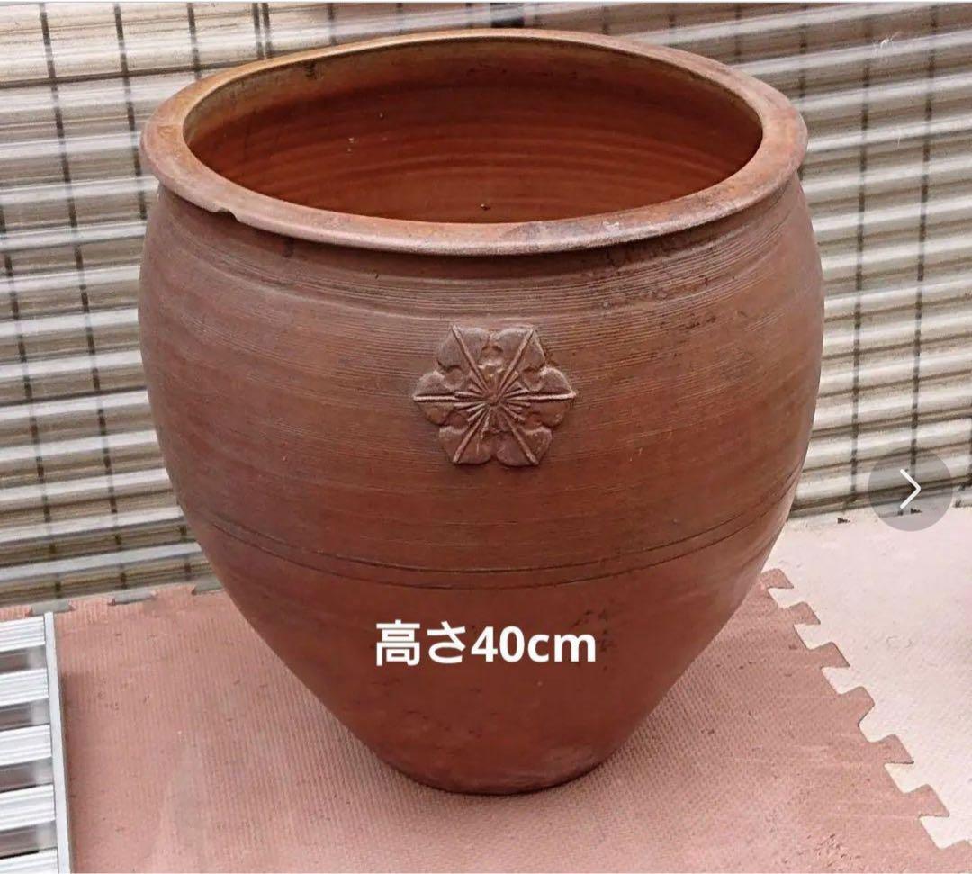 水瓶　メダカ鉢 花紋付き　直径40cm 高さ40cm