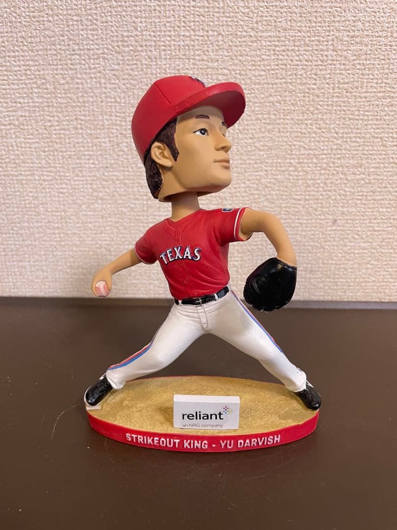ダルビッシュ　レンジャース　2014 奪三振王達成記念球場配布ボブルヘッド