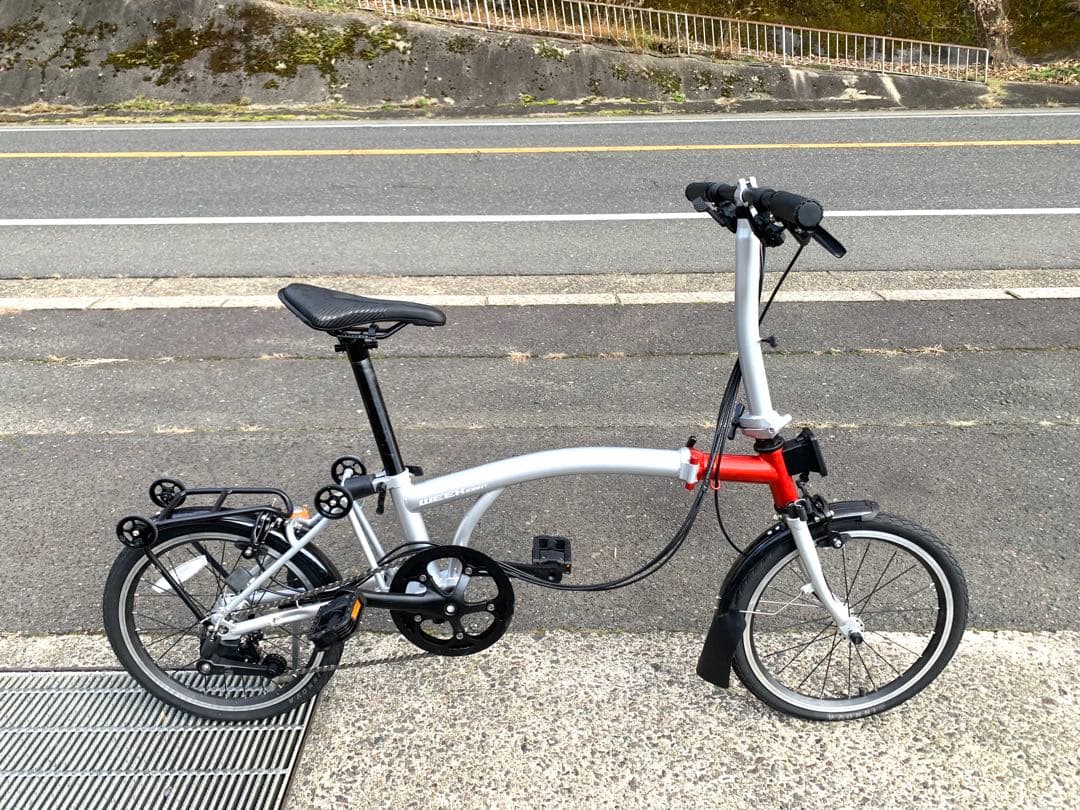 【美品】未使用品 即乘 折り畳み転車 EIGHT ミニベロSRF3 内3速 16