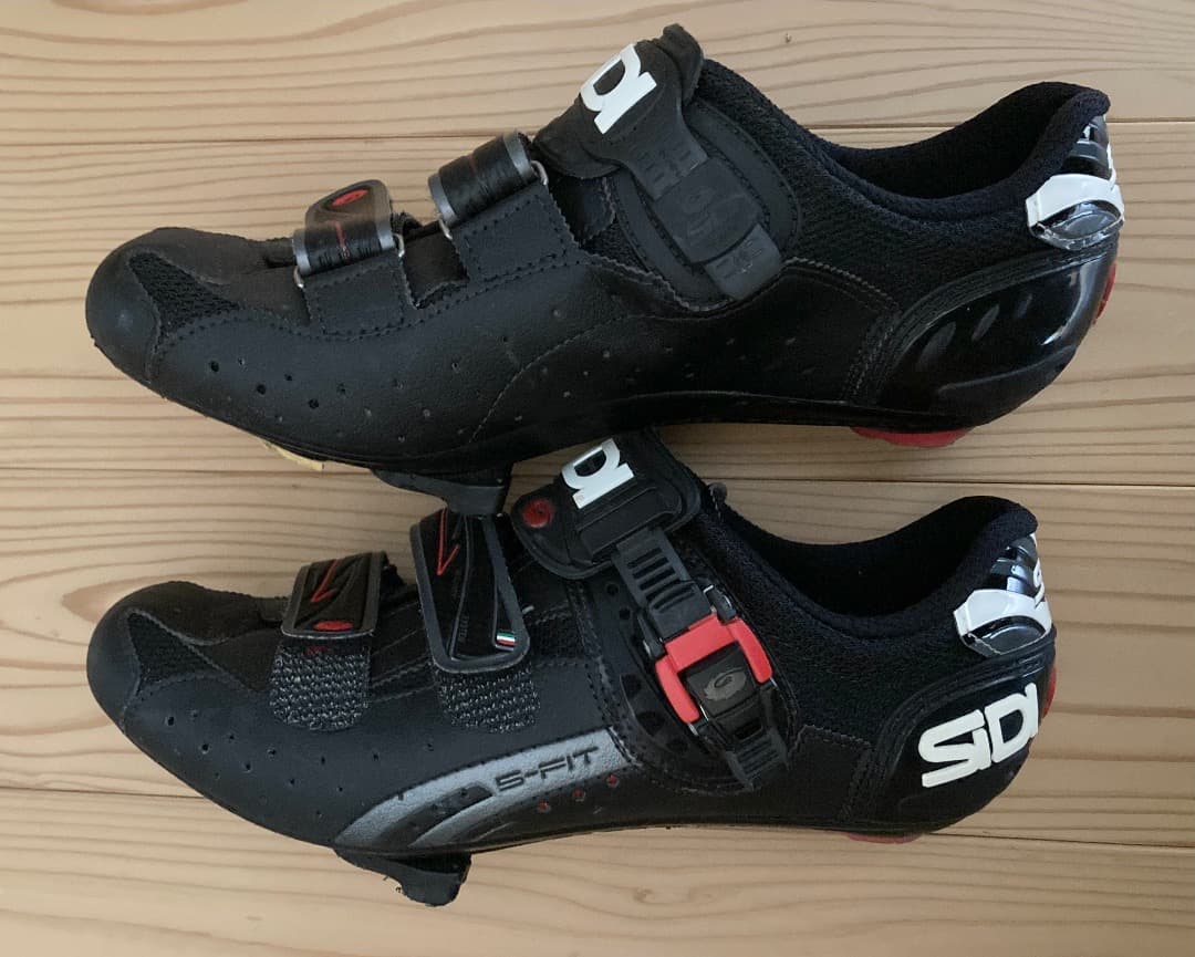 シマノのビンディングペダル と新品クリートセット、SIDIのビンディングシューズ