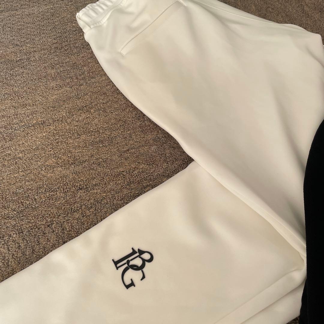 ウノピュウ　1PIU1UGUALE3 パンツ　ホワイト　白