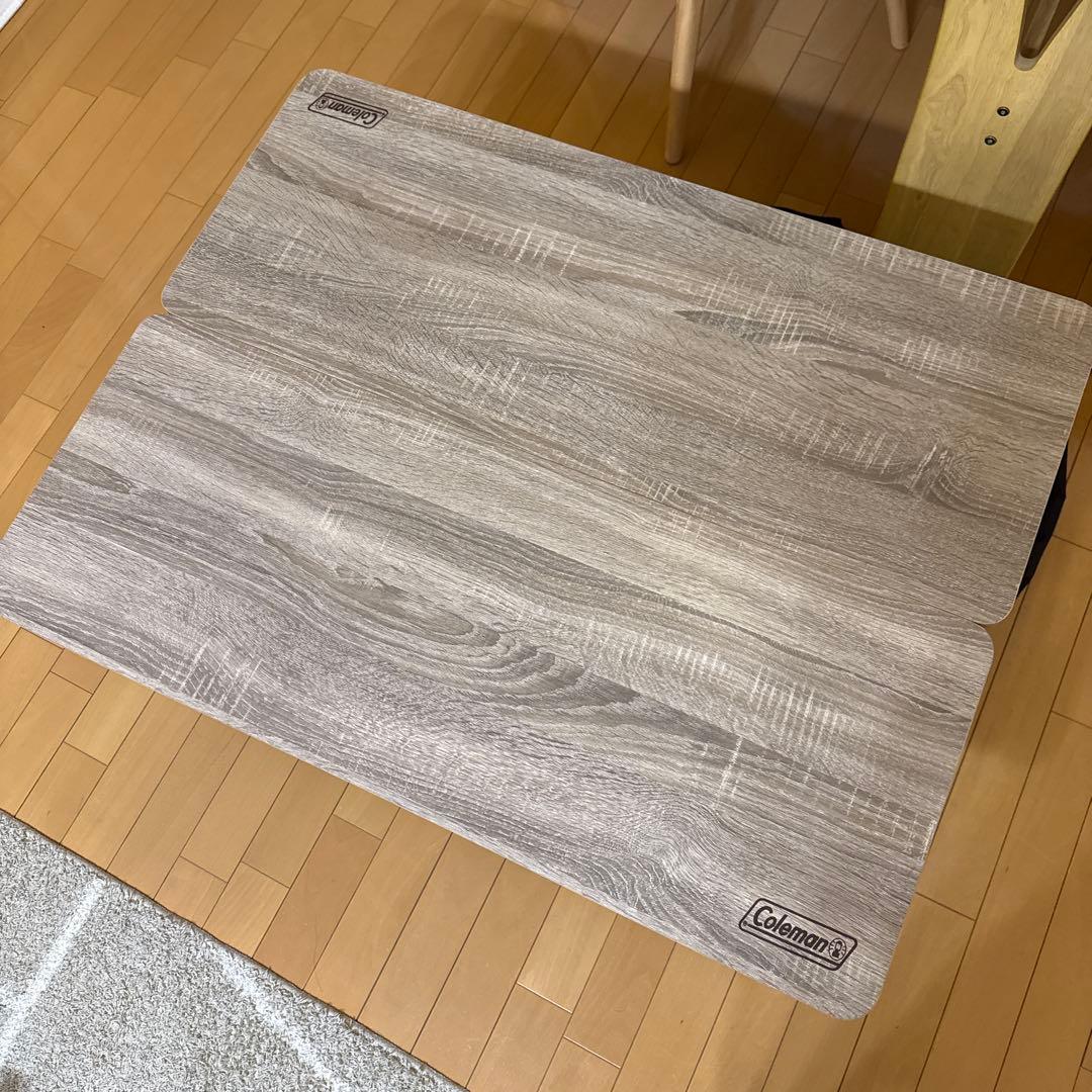 Coleman 折りたたみテーブル 木目調