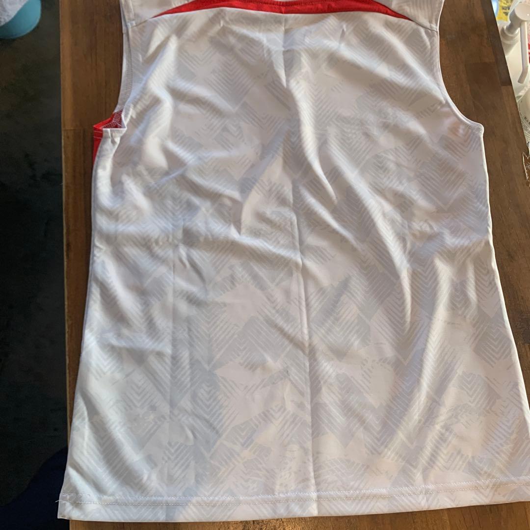 YONEX ノースリーブウェア Lサイズ ホワイト/レッド