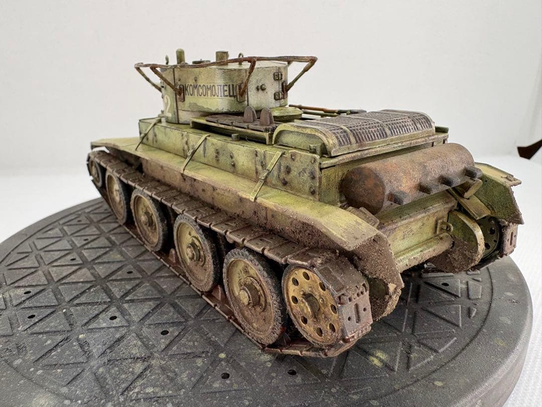 イタレリ (ZVEZDA) １/ 35 ソビエト 軽戦車 BT−5