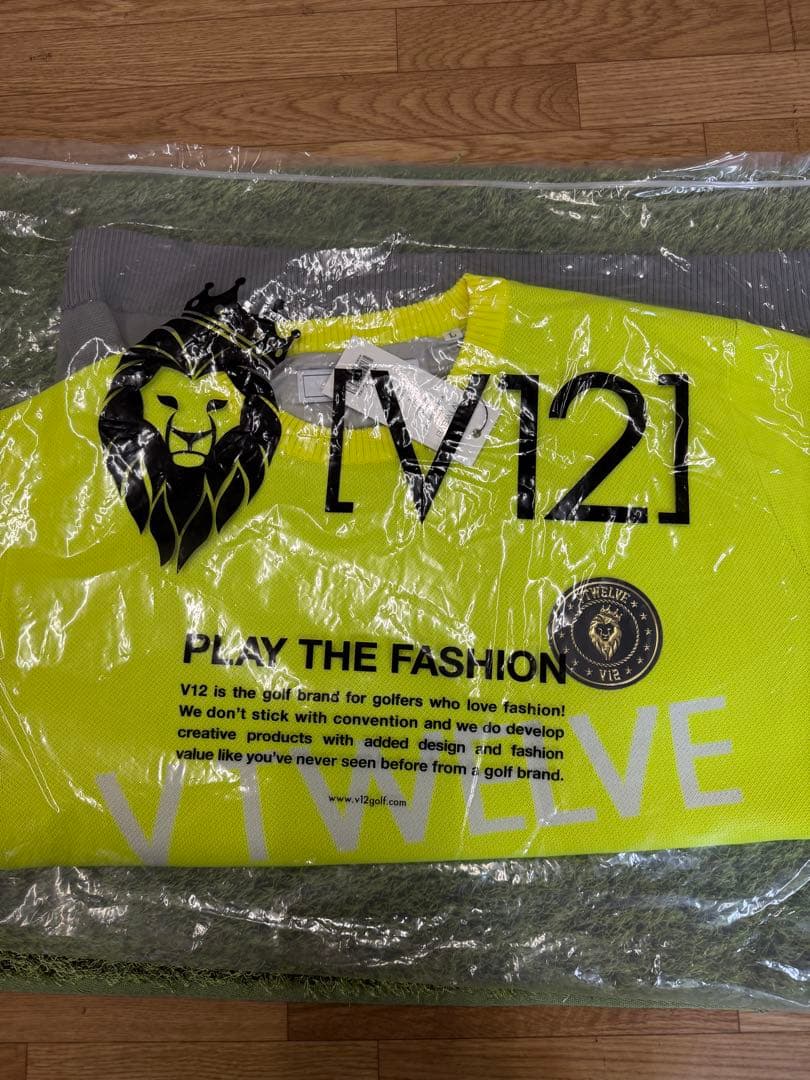 ¥28,600新品正規品【V12/L】裏地付きクルーネックニット長袖セーター秋冬