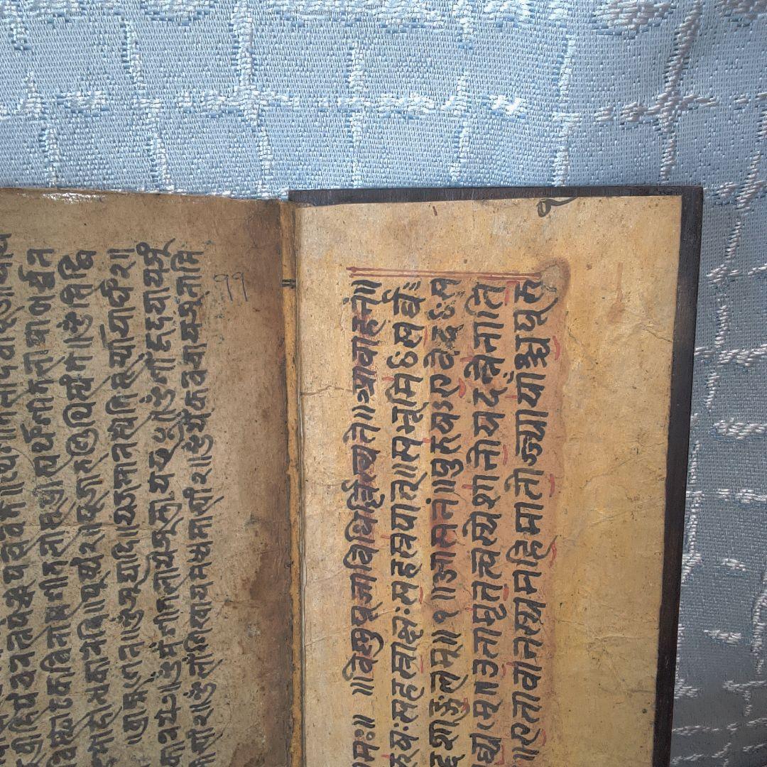 インド？ 春画 シミ・シワ小傷おおいです。イタミおおいです。