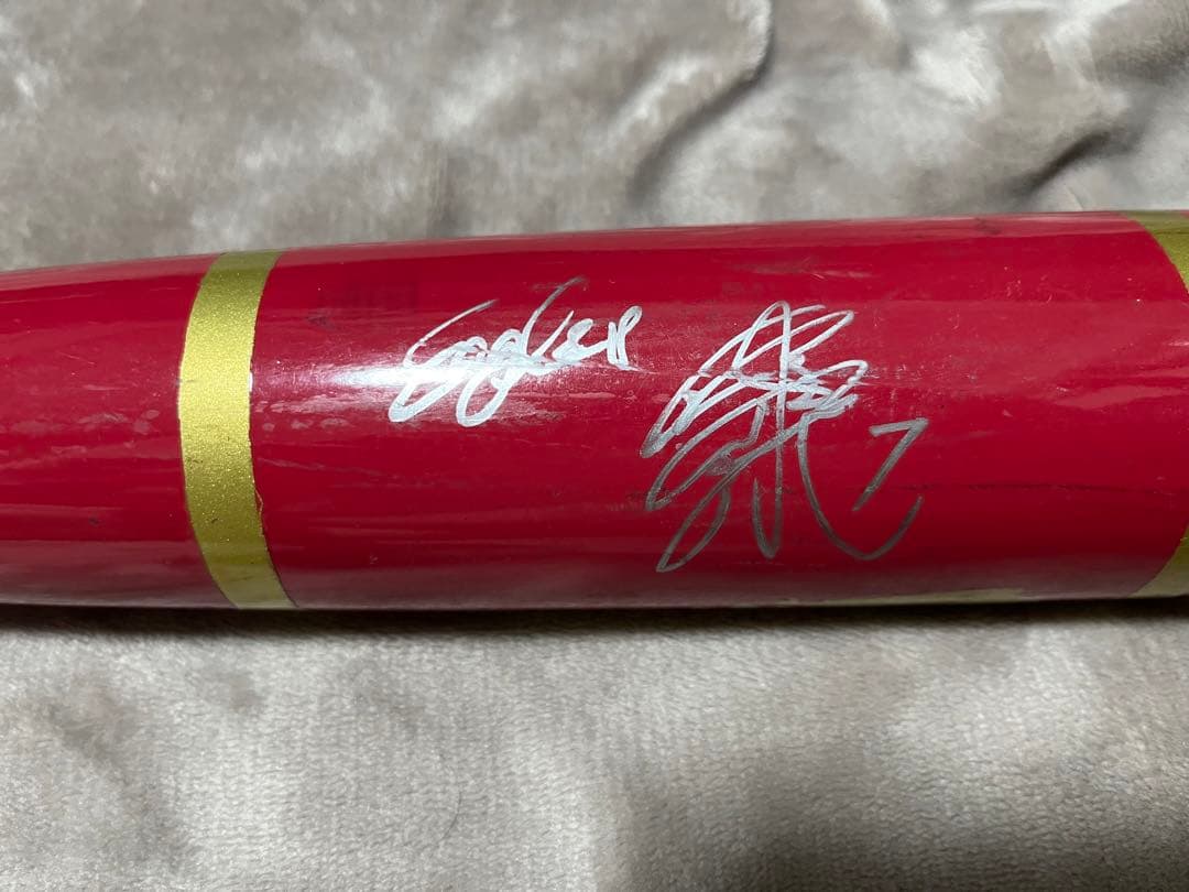 楽天イーグルス　鈴木大地選手直筆サイン入り実使用バット