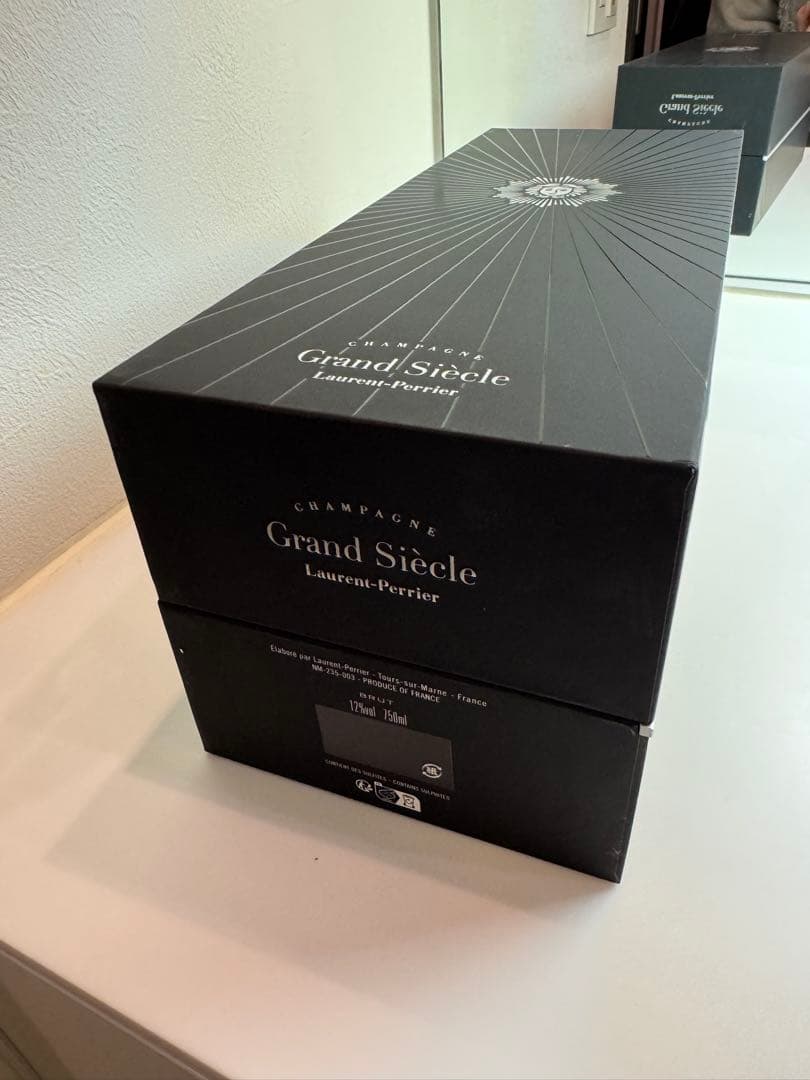 ローラン・ペリエ Grand Siècle N°25 【専用ボックス・箱付き】