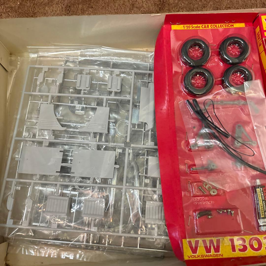 絶版】1/20プラモデル　バンダイ　フォルクスワーゲン　1303Sビートル　VW