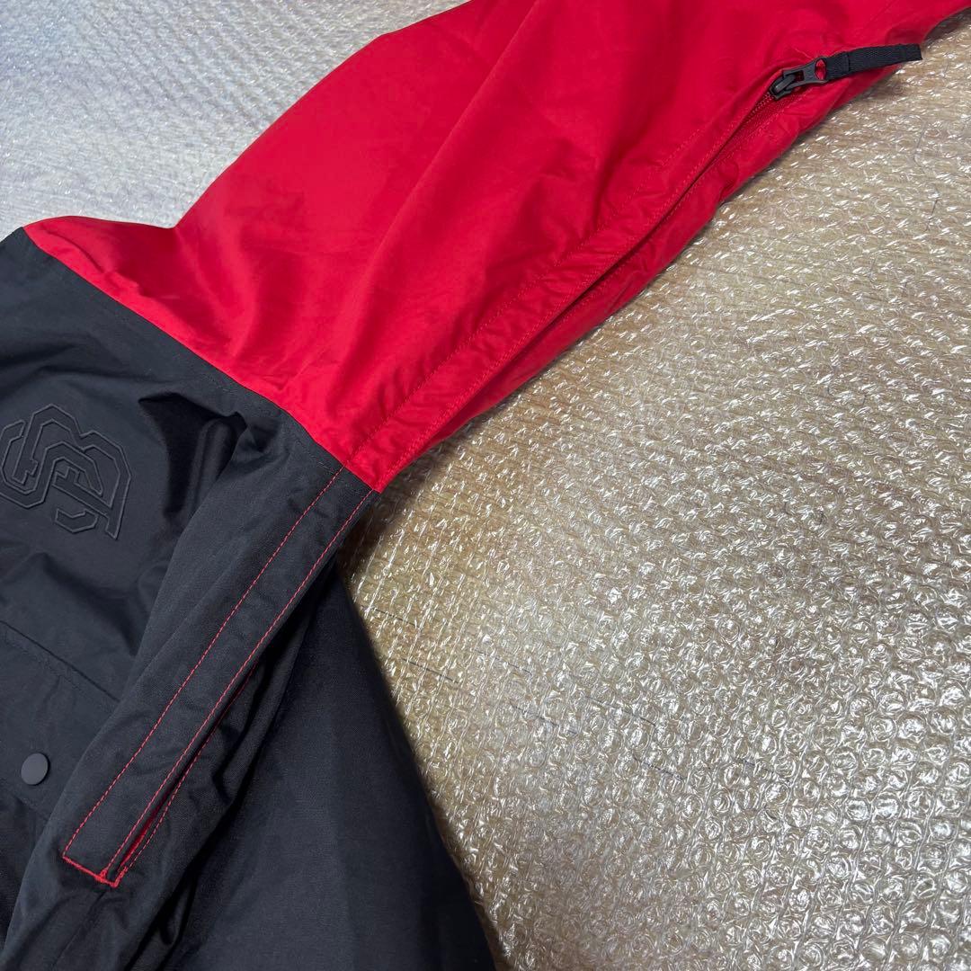 美品　希少　NIKE SB Mサイズ　スノーボードウェア　スキー　ジャケット