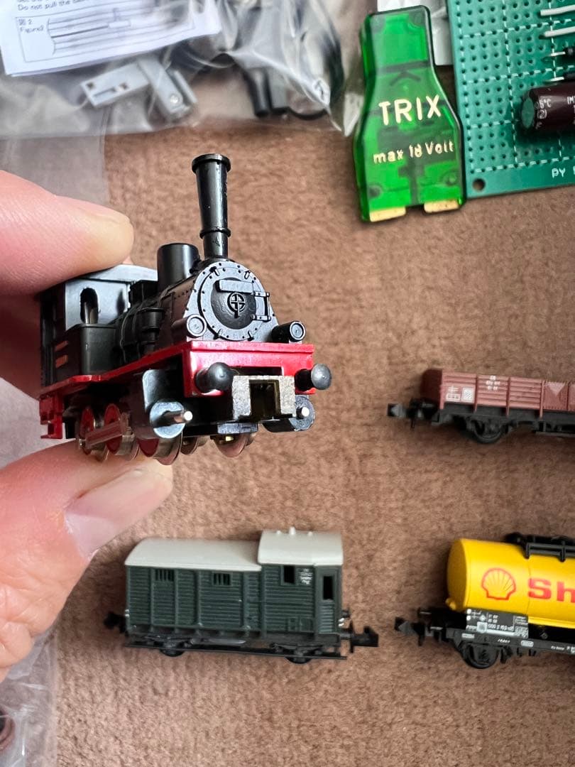 TRIX Nゲージ 鉄道模型セット 4両+レール　まとめ売り