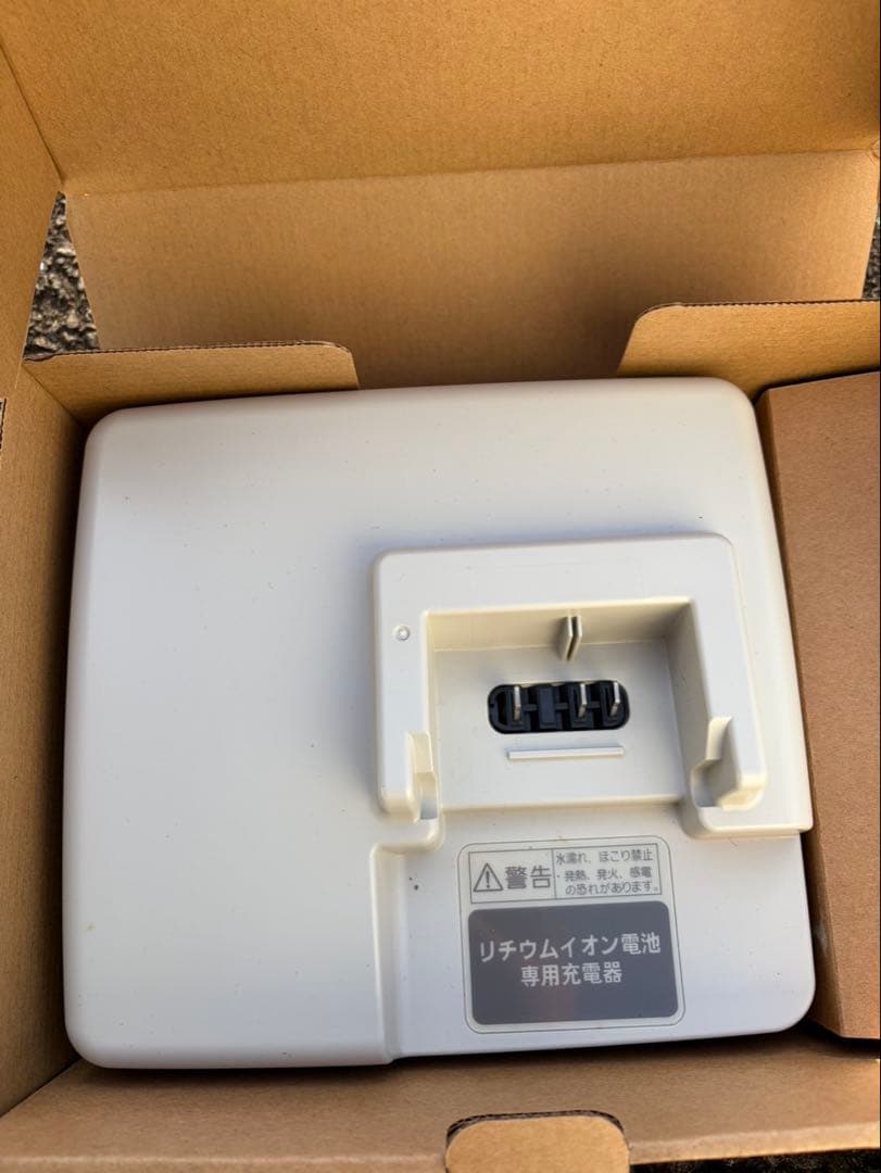 新品Panasonic 電動自転車 バッテリーと新品　NKJ048 充電器セット