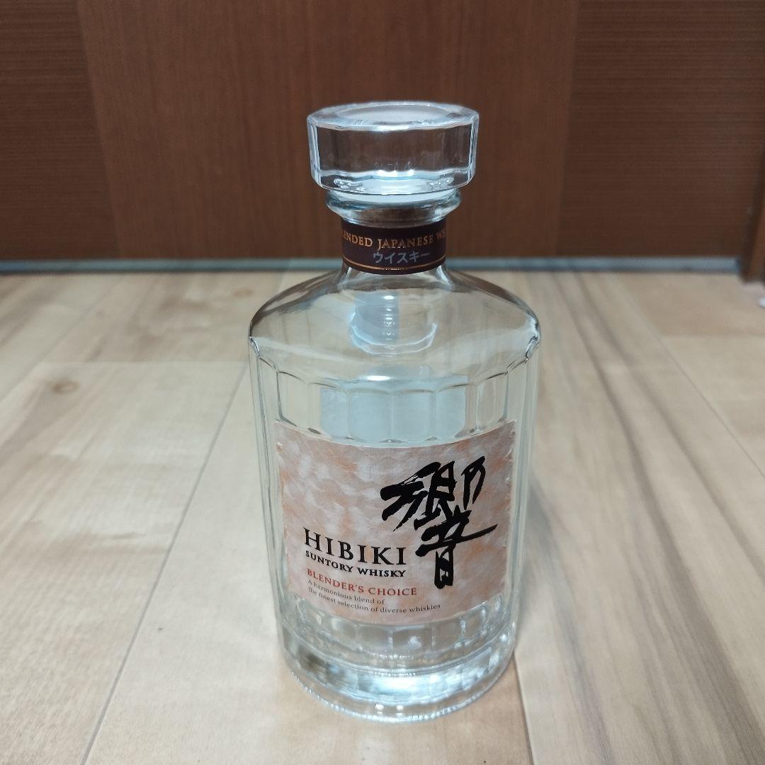 【空瓶 33本】山崎 12年　白州 12年　100周年ボトル　響など 空き瓶大量