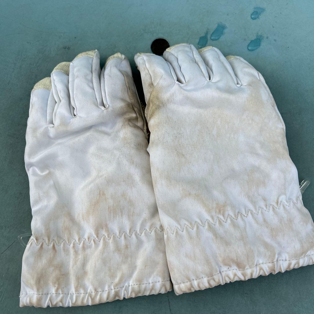 ホワイト スキーグローブ 手首ゴムバンド付き