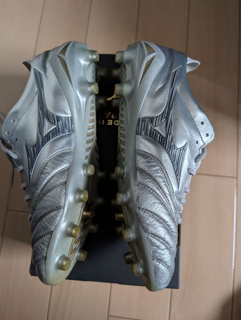 土日限定　Mizuno Morelia Neo4 japan 27.0