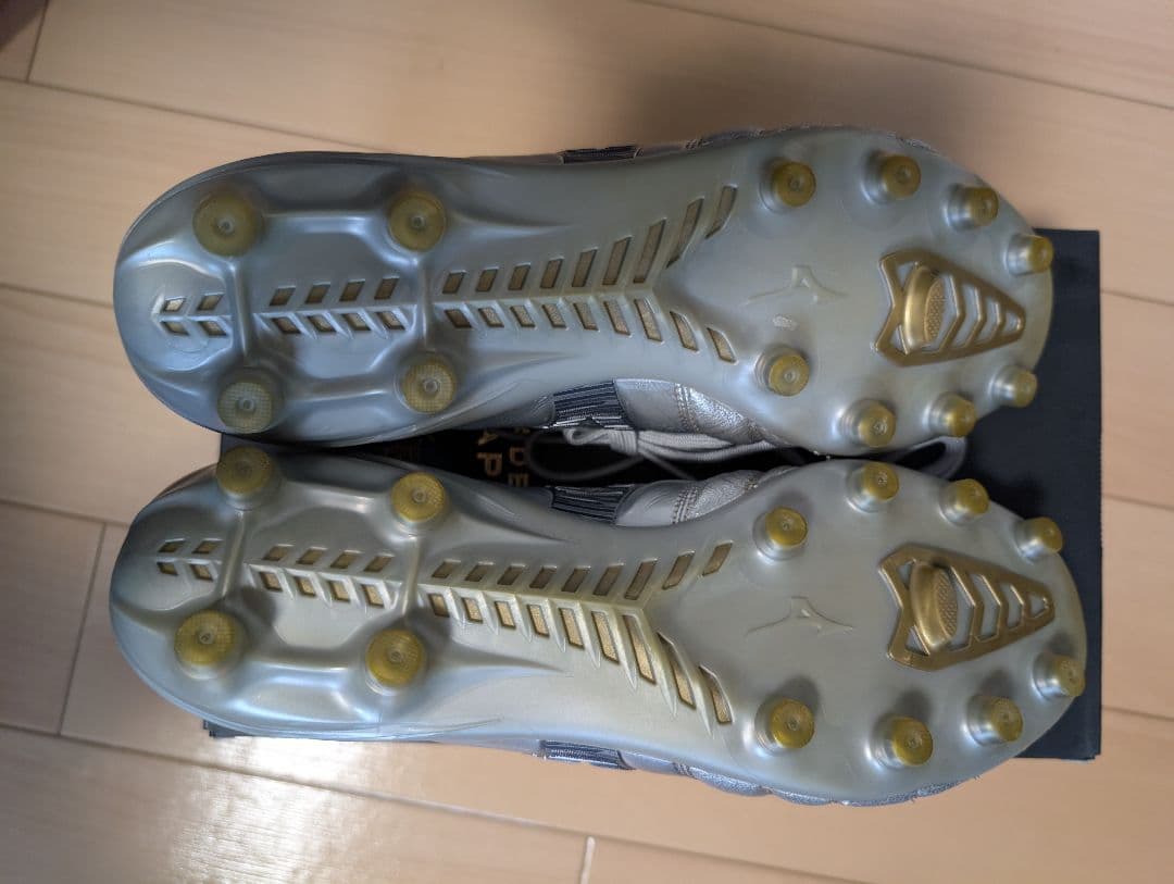 土日限定　Mizuno Morelia Neo4 japan 27.0