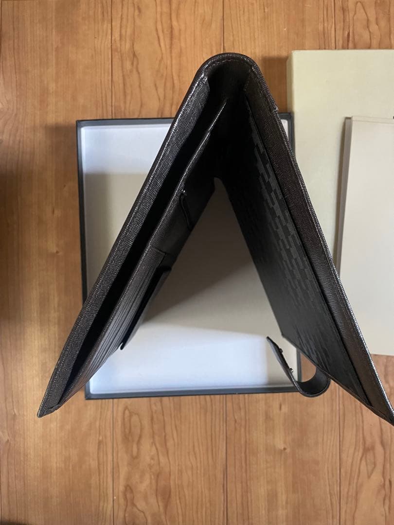 LE TANNEUR ダークブラウン マルチケース