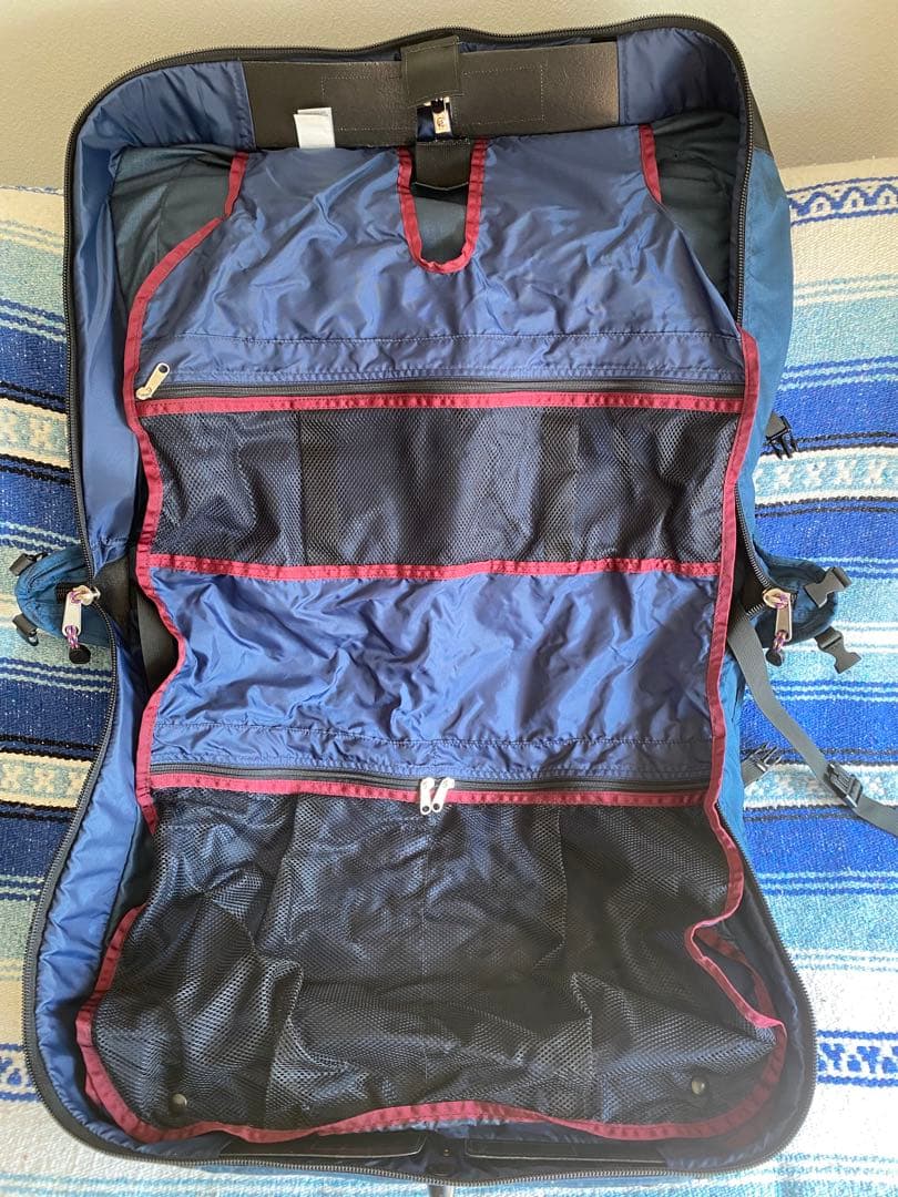 kiva トラベル　ガーメント　バッグ