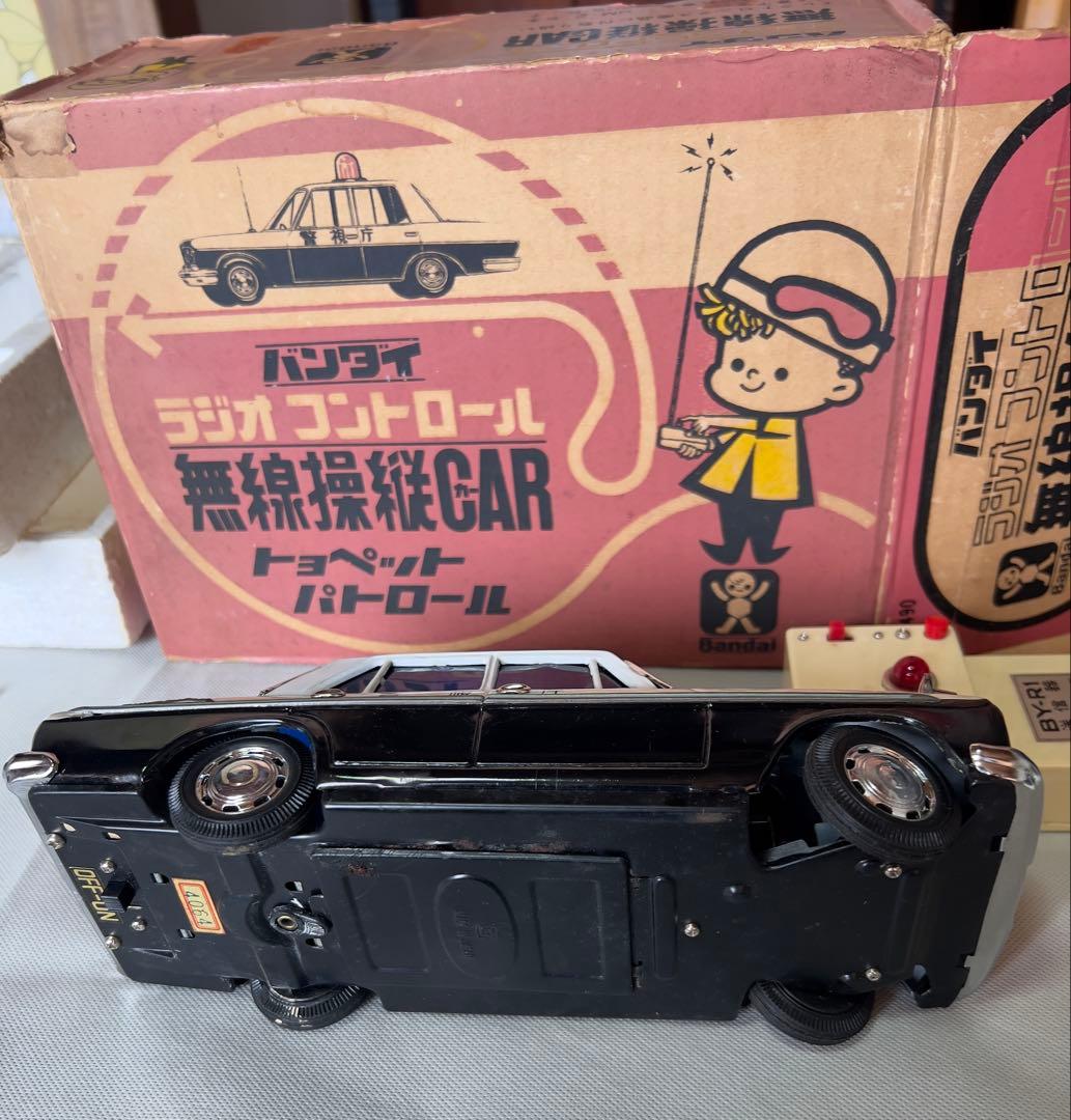 希少 当時もの バンダイ社製 ラジコンカー パトカー 警視庁 ブリキ素材 箱付き