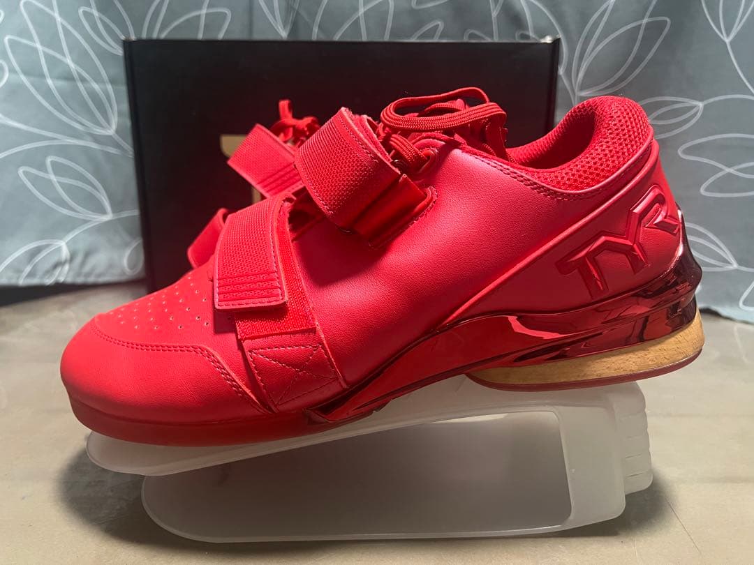 TYR フォース1エリートカーボンリフター リフティングシューズ