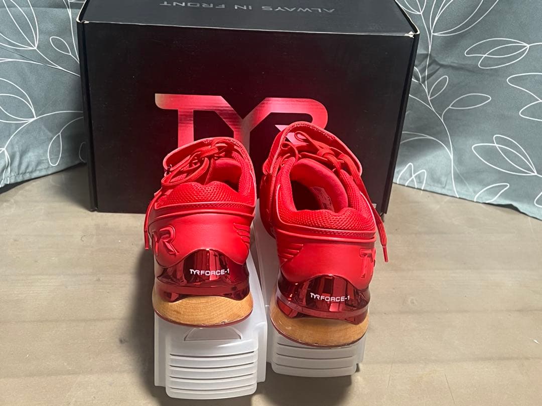 TYR フォース1エリートカーボンリフター リフティングシューズ