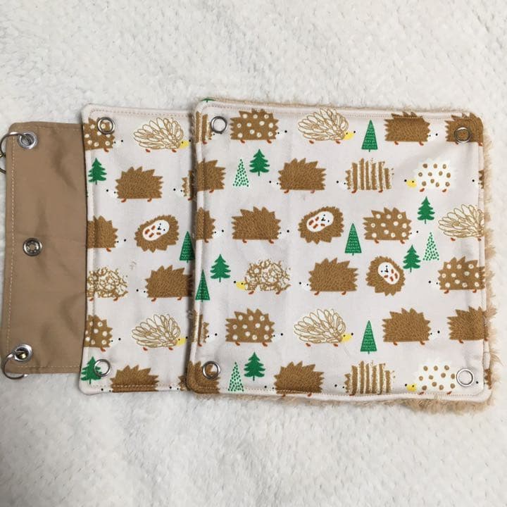 モモンガハウス（ハリネズミ柄）かのこボアｂ  冬・春・秋仕様 ポーチ 2200円