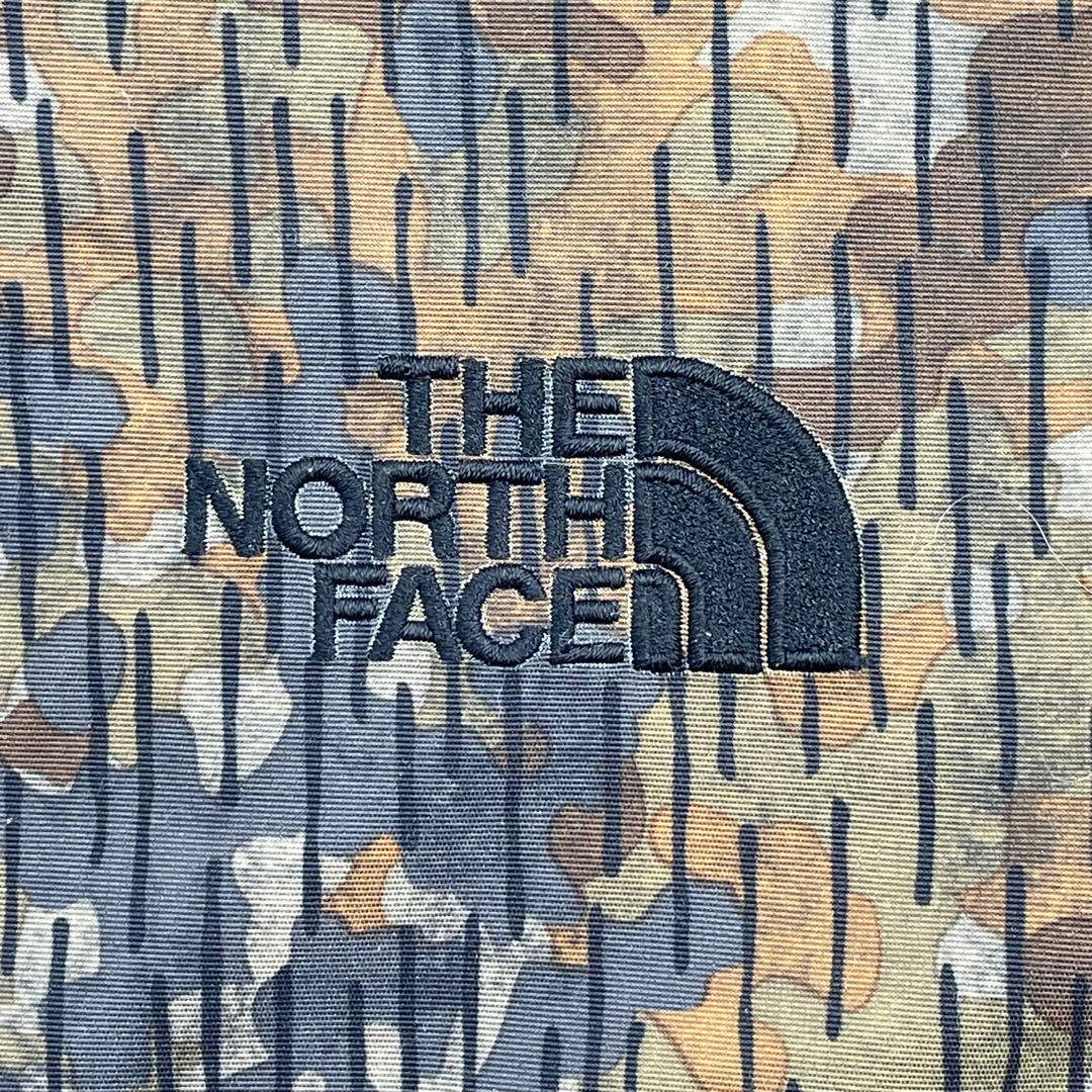 超美品　未使用級　☆THE NORTH FACE ビブパンツ　カモフラ
