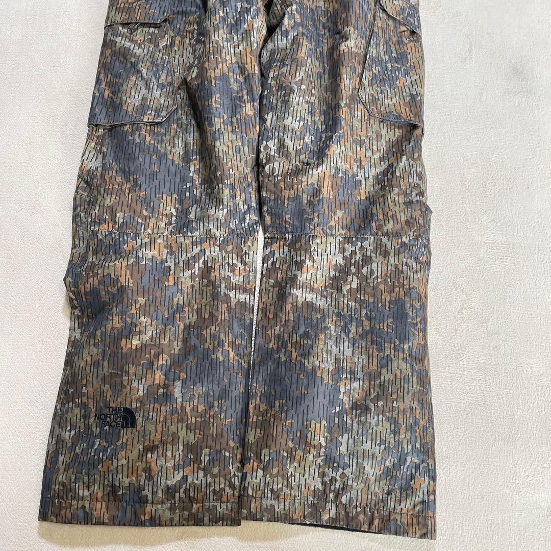 超美品　未使用級　☆THE NORTH FACE ビブパンツ　カモフラ