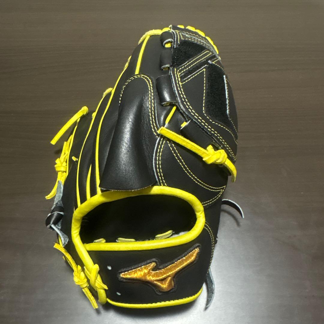 e*o様 ミズノ 軟式グローブ 黒/黄色