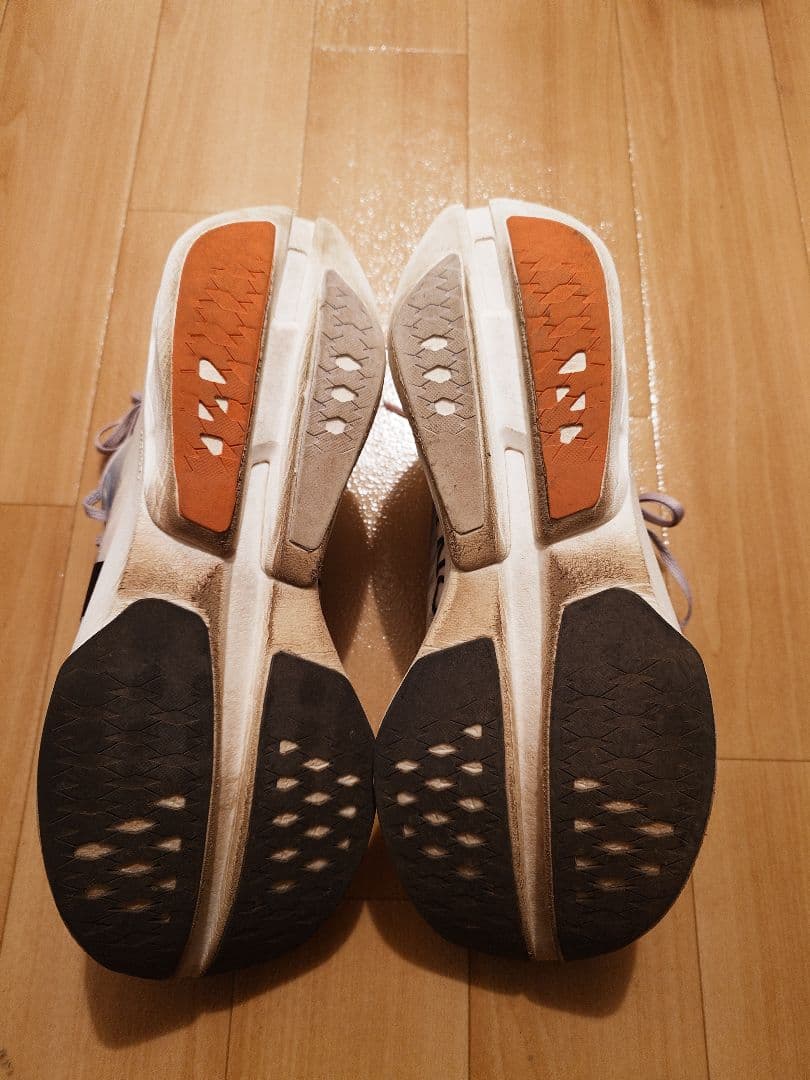 スパイク・シューズ ON Cloudboom Strike