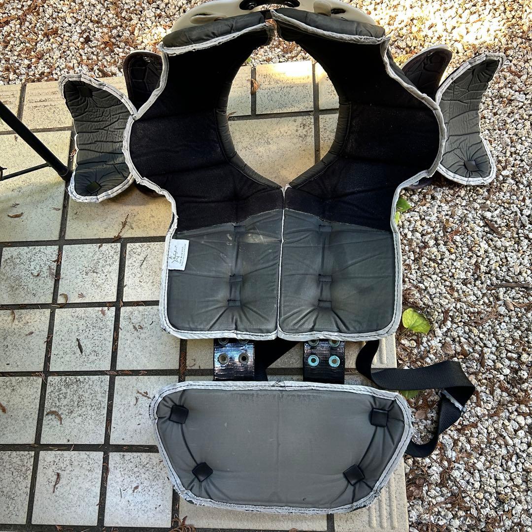 DOUGLAS ショルダーパッド QBK XS バックプレート付き　値下げ可！