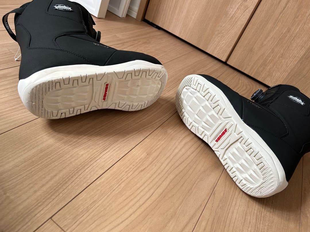 25.5スノーボードブーツ ボアシステム