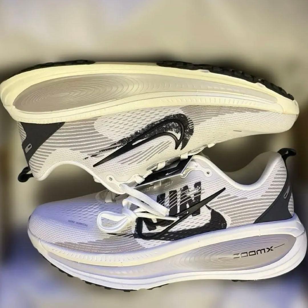 Nike VOMERO18 RUN ナイキボメロ18ラン　26cm