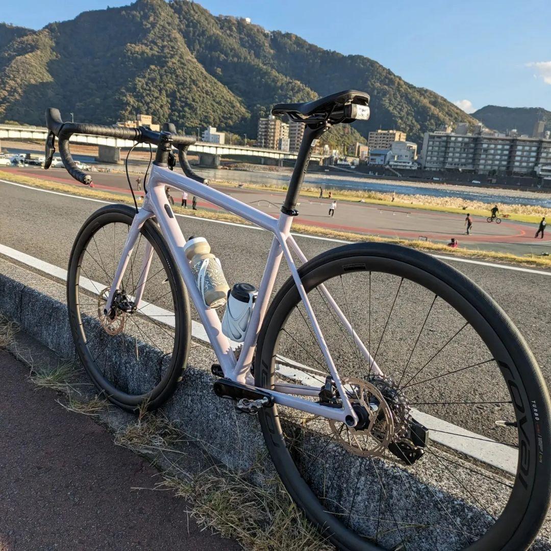 Aethos Comp × Roval Terra CL size 54