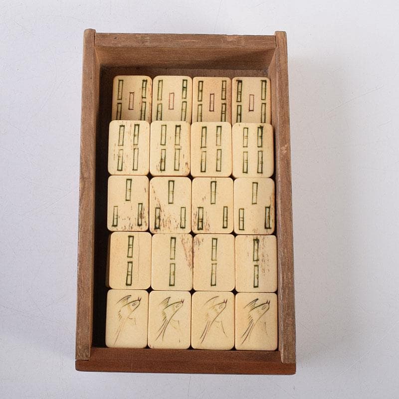中国　竹嵌　骨牌　背竹牌　麻雀牌　木箱付　V　8014